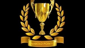 Coupe en or doré avec les lauriers de la victoire nabolo points meilleur blog